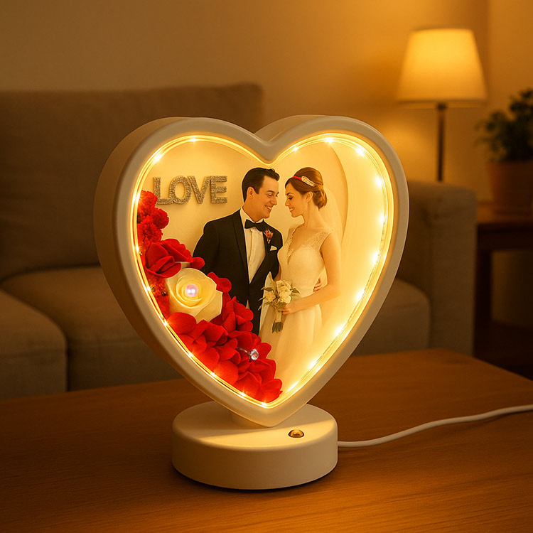 3D LED'li Çiçek Arajmanlı Kalpli Çerçeve - 2