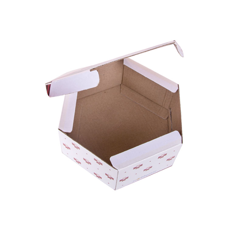 Altıgen Hediye Kutusu - 15x13x6,5cm - 4