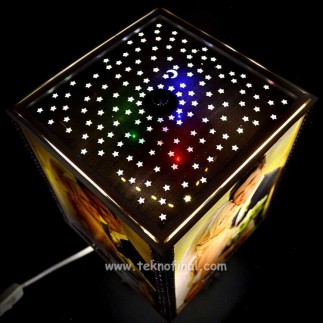 Blue Beaded Rotating Lampshade Photo Lamp - 3