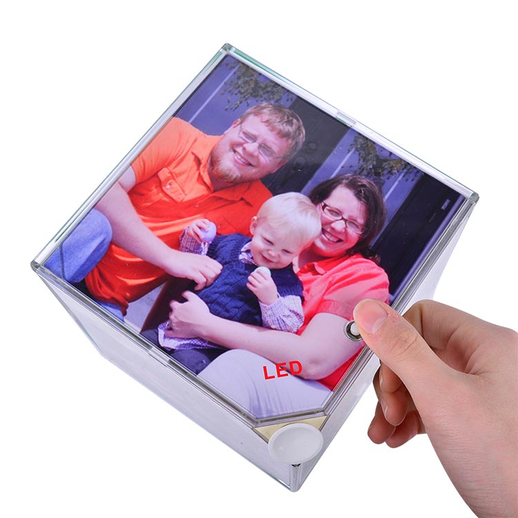 Bordürlü Büyük Dönen Led Işıklı Küp Çerçeve - 15x15cm - 4