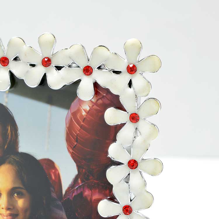 13x18 Çiçek Kenarlı Taşlı Çerçeve - 3