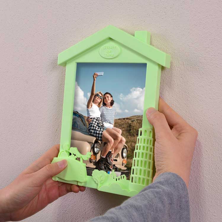Dikey Ev Görünümlü Renkli Fotoğraf Çerçevesi - 2