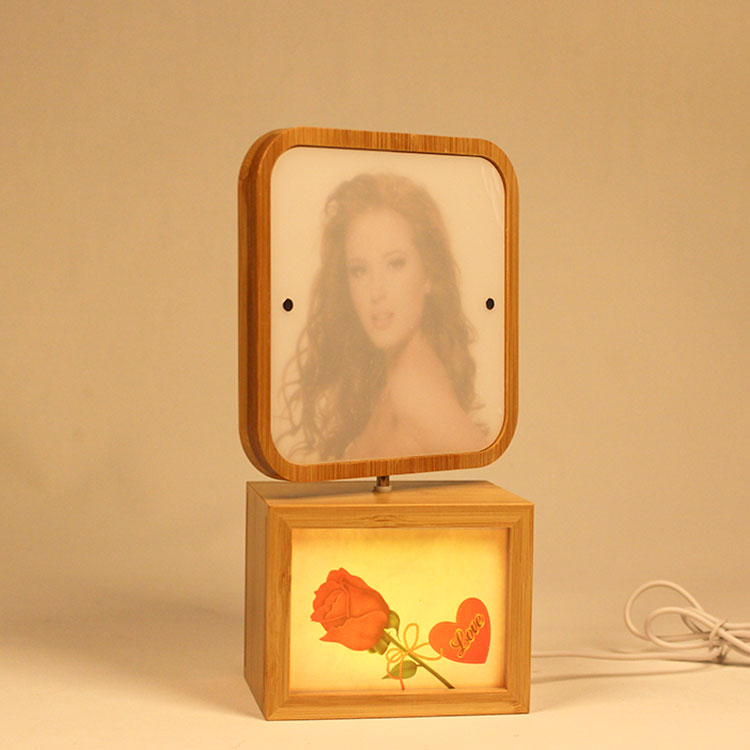 Dönen Ahşap Led'li Fotoğraf Çerçevesi - 2
