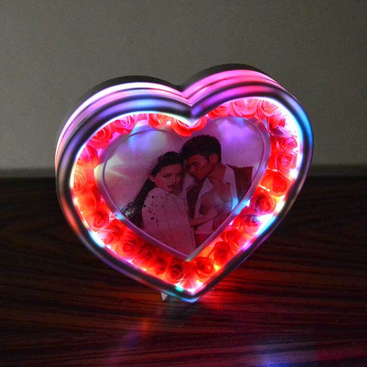 Led Işıklı Güllü Kalpli Fotoğraf Çerçeve - 9