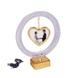Led Işıklı Kristal Aşk Çemberi Fotoğraf Çerçevesi - 1