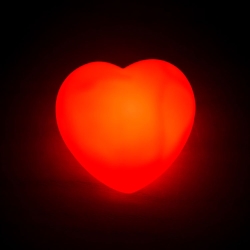 NobbyStar Hediye - Led Işıklı Kırmızı Kalp (1)