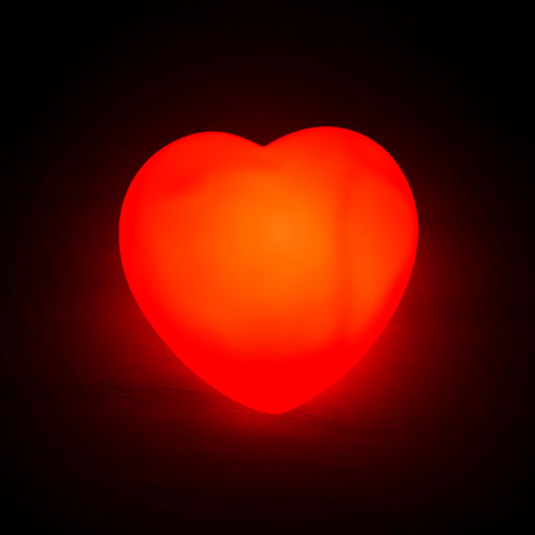 Led Işıklı Kırmızı Kalp