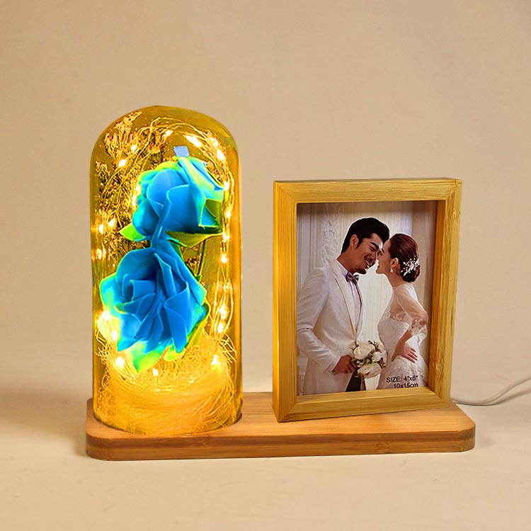 LED'li Ahşap Güllü Cam Fanus Çerçeve - 2