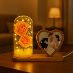 LED'li Ahşap Kalpli Güllü Cam Fanus Çerçeve - 2