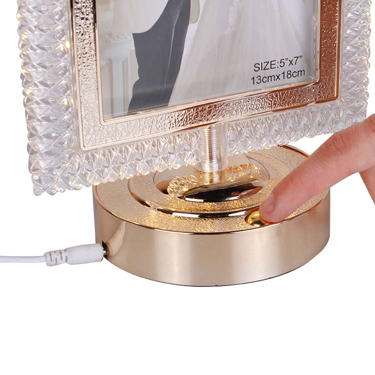 LED'li Fotoğraf Çerçevesi -13x18cm - 6