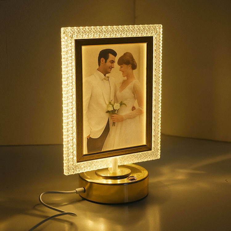 LED'li Fotoğraf Çerçevesi -13x18cm - 2