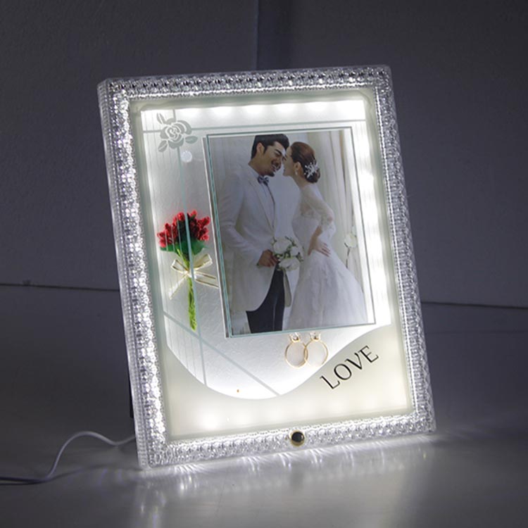 Ledli Love Fotoğraf Çerçevesi - 2