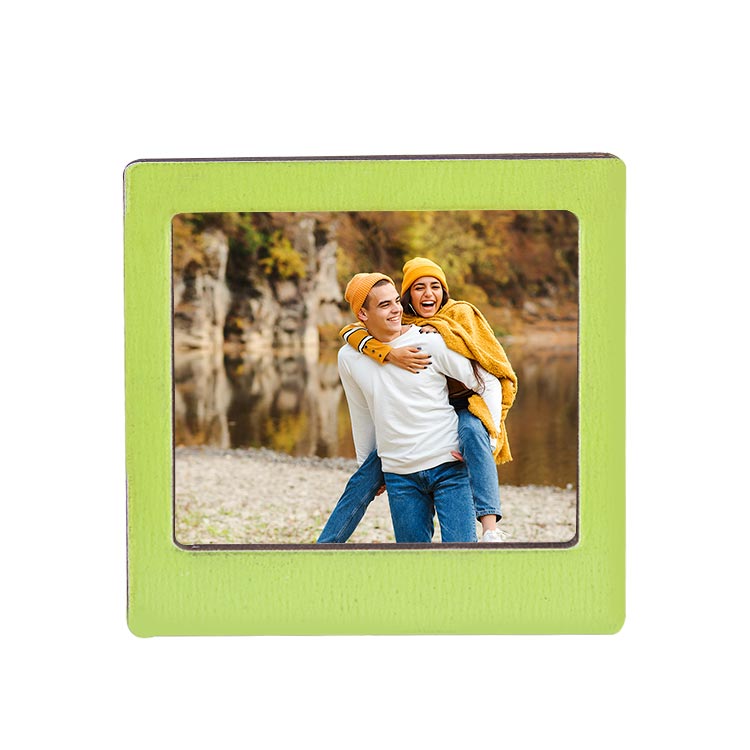 Ahşap Polaroid Mini Fotoğraf Çerçevesi - 9x9cm - 13