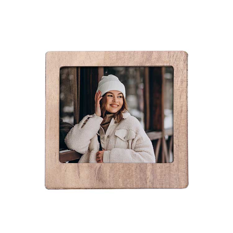 Ahşap Polaroid Mini Fotoğraf Çerçevesi - 9x9cm - 14