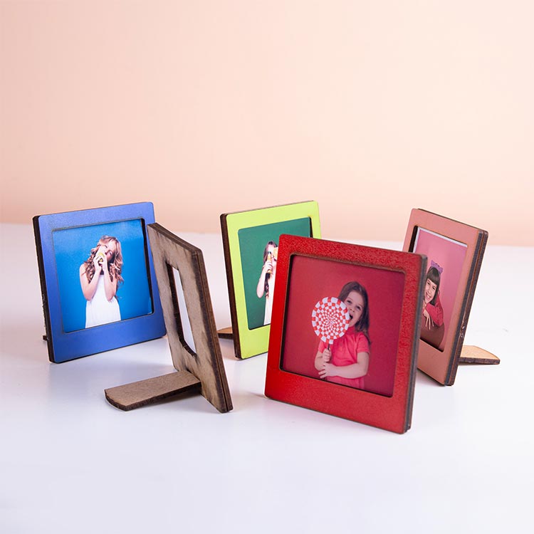 Ahşap Polaroid Mini Fotoğraf Çerçevesi - 9x9cm - 2