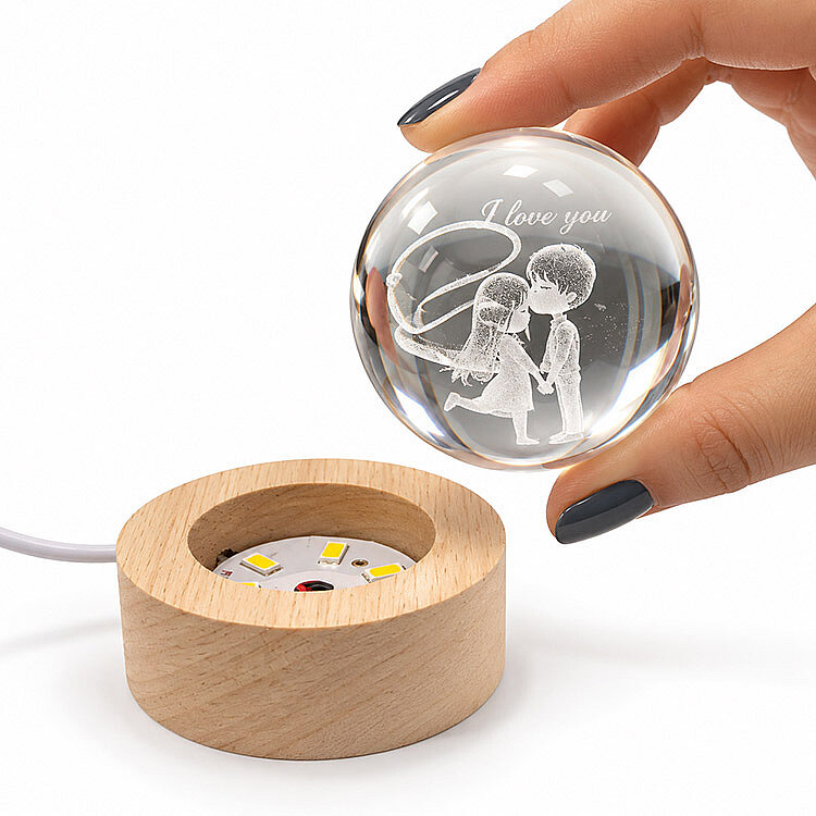 Sevgili Figürlü Led Işıklı Mini Cam Küre - Ahşap Standlı - 5