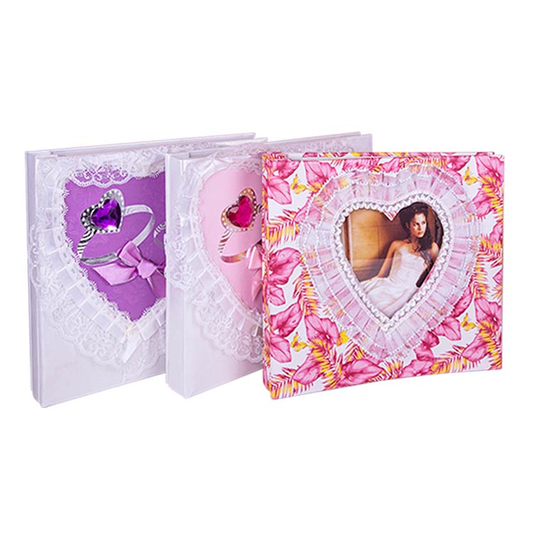 Yapışkanlı 20 Yaprak Kutulu Dantelli Fotoğraf Albümü - 22x25cm - 1
